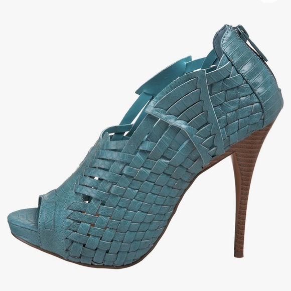 Michael Antonio Matteo Turquoise Snake - Picture 6 of 6